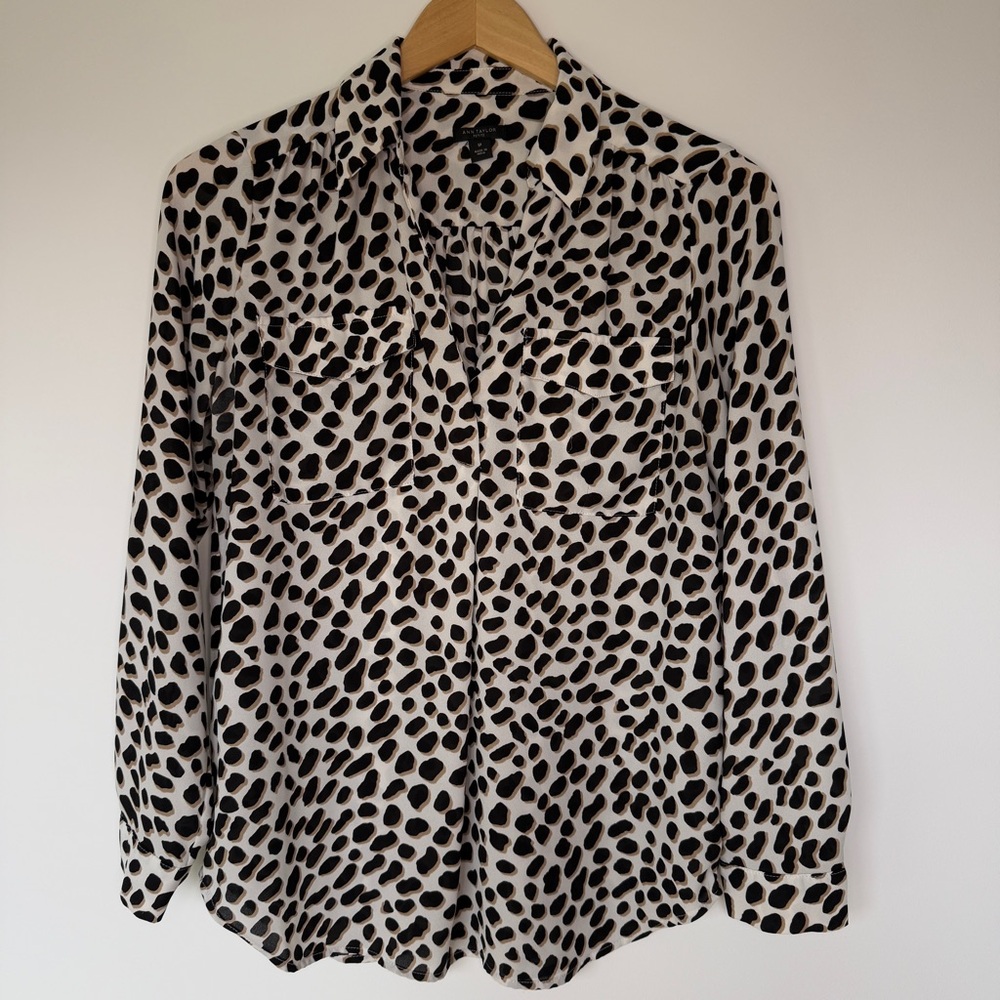 Ann Taylor Leopard Print Top | Size SP | Very Cute for Fall!